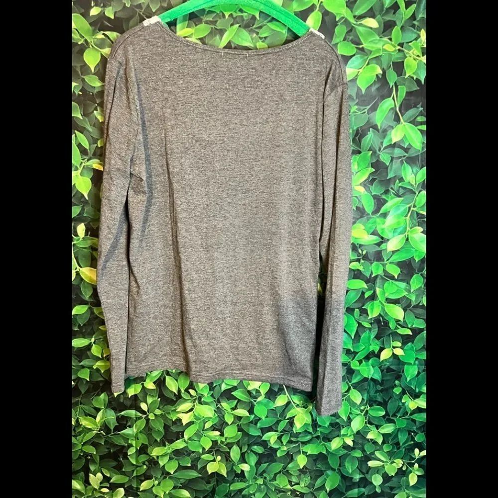 Aranee Blouse - Picture 2 of 3